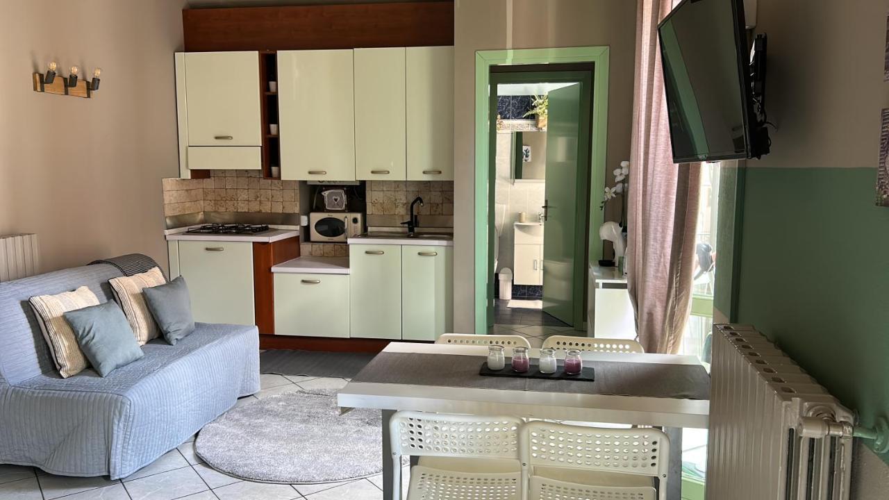 Bon Bon Del Corso Con Terrazzo E Aria Condizionata Appartement Asti Buitenkant foto